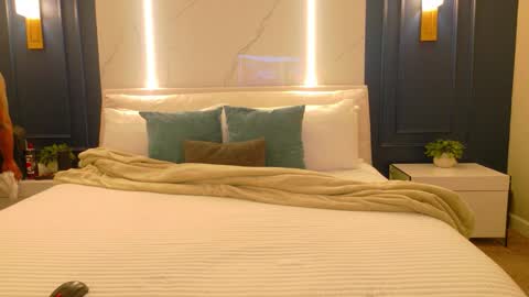 DCrush online show from February 2026 01:28:02 AM