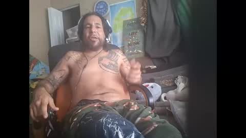 Snapshot of deadbirdink8o8 chatting on May 2026 01:36:01 AM deadbirdink8o8 online show from May 2026 01:36:01 AM