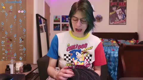 Snapshot of deadratsoup chatting on January 2025 04:11:02 PM Rat online show from January 2025 04:11:02 PM