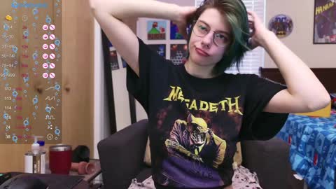 Snapshot of deadratsoup chatting on January 2025 04:08:02 PM Rat online show from January 2025 04:08:02 PM