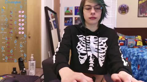 Snapshot of deadratsoup chatting on February 2025 03:26:01 PM Rat online show from February 2025 03:26:01 PM