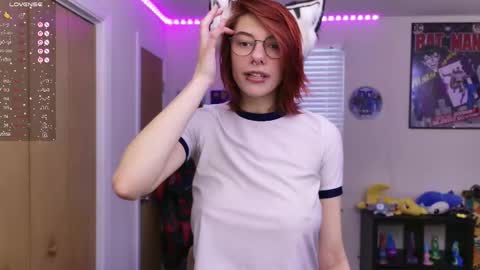 Snapshot of deadratsoup chatting on September 2025 04:20:01 PM Rat online show from September 2025 04:20:01 PM