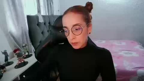 Snapshot of dear_juliet chatting on September 2025 10:31:01 PM Juliet online show from September 2025 10:31:01 PM