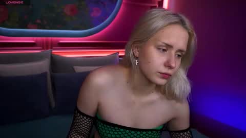 Dolly online show from September 2025 12:51:01 PM