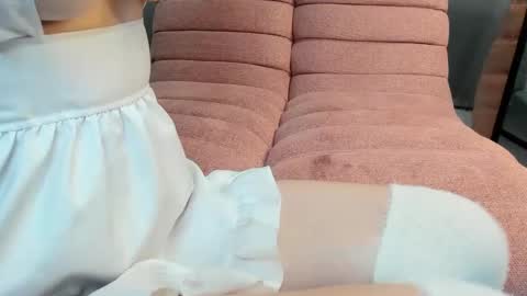 Snapshot of dearly_emily chatting on February 2025 11:30:01 AM Emily GMT2 Mon 10 AM - 4 PM Wed 10 AM - 4 PM Thu 10 AM - 4 PM Fri 10 AM - 4 PM Sat 10 AM - 4 PM online show from February 2025 11:30:01 AM