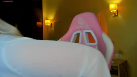 Snapshot of debbie_taylor chatting on February 2026 05:28:02 PM Debbie Mon Tue Fri Sun Sat GMT 3 1000am - 0400pm online show from February 2026 05:28:02 PM