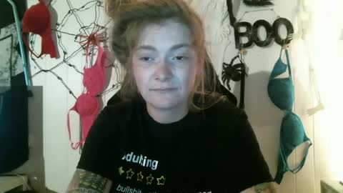 DEBBIE online show from October 2025 01:44:01 PM