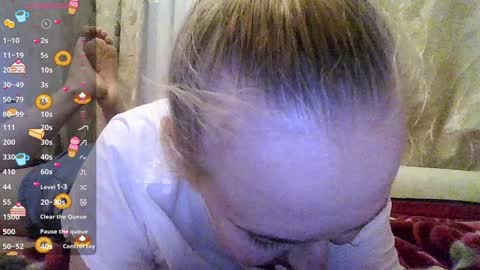 Snapshot of debora_lissa chatting on December 2024 09:17:01 PM Debby online show from December 2024 09:17:01 PM