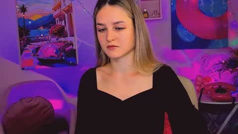 Snapshot of deboralarson chatting on December 2024 06:39:01 AM Debora online show from December 2024 06:39:01 AM