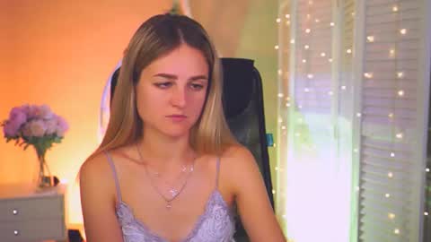 Snapshot of deboralarson chatting on June 2026 03:19:02 AM Debora online show from June 2026 03:19:02 AM