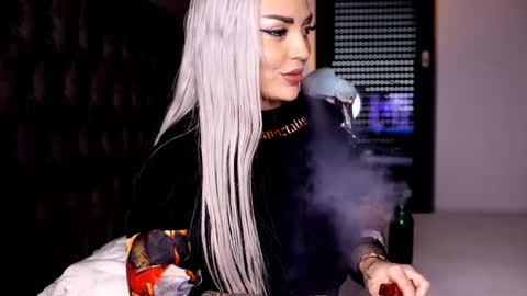   Tikhomirov old usersname    Instagram- tikhomirovandreea17 Twitter DeeaOfficial17  online show from January 2025 09:33:02 AM