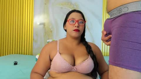 Snapshot of deepandcurvy chatting on April 2026 12:07:02 PM deepandcurvy online show from April 2026 12:07:02 PM