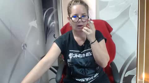 hi guys i m a cute milf i m here for good time and nice people pls be respectfool and enjoy me online show from March 2026 10:00:01 AM