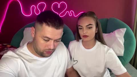 Snapshot of deeplookscouple chatting on September 2025 11:12:01 AM deeplookscouple online show from September 2025 11:12:01 AM