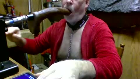 Snapshot of deepthroat227 chatting on December 2024 06:57:01 PM Deepthroat My Big Dildos online show from December 2024 06:57:01 PM