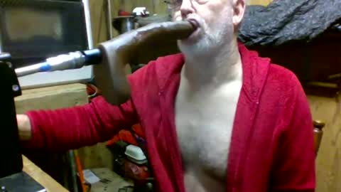 Snapshot of deepthroat227 chatting on February 2025 07:49:01 PM Deepthroat My Big Dildos online show from February 2025 07:49:01 PM