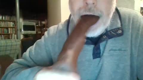 Snapshot of deepthroat227 chatting on February 2025 08:16:02 PM Deepthroat My Big Dildos online show from February 2025 08:16:02 PM
