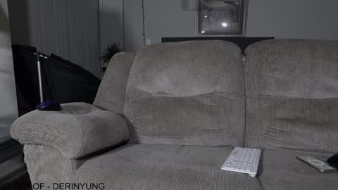 Snapshot of deeyungguy chatting on January 2025 11:50:01 AM more content and goodies online show from January 2025 11:50:01 AM