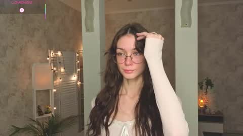 Amy online show from October 2025 07:44:01 PM