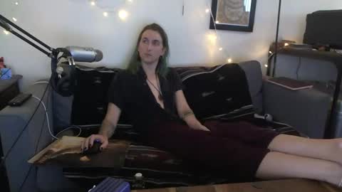 Snapshot of definatelyvegan chatting on February 2026 11:08:02 PM definatelyvegan online show from February 2026 11:08:02 PM