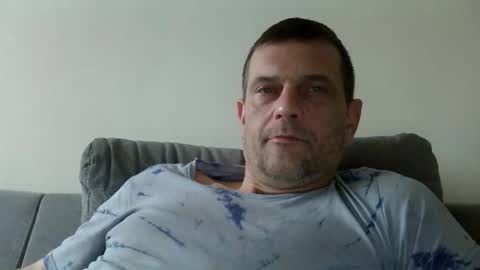 Defloy online show from November 2025 07:56:01 AM