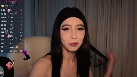 Snapshot of deftsuki chatting on November 2025 04:03:02 AM Stephanie.e online show from November 2025 04:03:02 AM