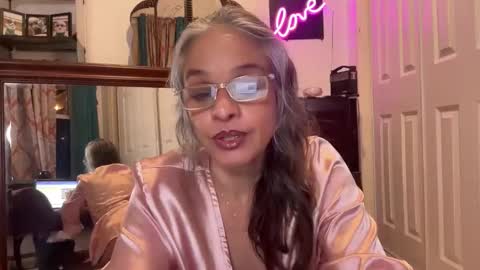 Snapshot of degeneratesaint chatting on November 2025 04:01:01 AM Tori online show from November 2025 04:01:01 AM