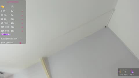 Snapshot of dei_v_48 chatting on December 2024 08:11:01 PM DEIVY online show from December 2024 08:11:01 PM