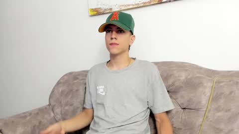 Snapshot of dei_v_48 chatting on January 2025 07:34:01 PM DEIVY online show from January 2025 07:34:01 PM