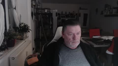 Snapshot of deinprinz2312 chatting on December 2024 05:11:02 AM deinprinz2312 online show from December 2024 05:11:02 AM