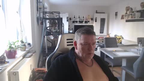 Snapshot of deinprinz2312 chatting on January 2025 10:49:02 AM deinprinz2312 online show from January 2025 10:49:02 AM