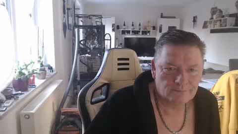 Snapshot of deinprinz2312 chatting on February 2025 07:12:02 AM deinprinz2312 online show from February 2025 07:12:02 AM