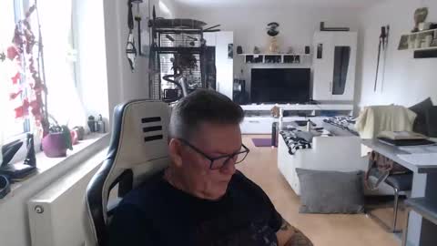 deinprinz2312 online show from March 2026 08:19:01 AM