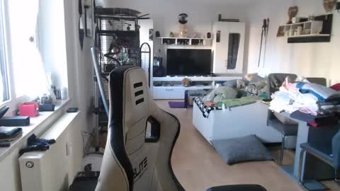 deinprinz2312 online show from April 2026 06:44:02 AM