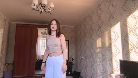 Hello My name is Molly online show from April 2026 02:41:01 PM