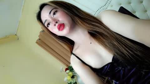 Snapshot of deliciously_sophie chatting on April 2026 03:31:02 AM Sophie online show from April 2026 03:31:02 AM