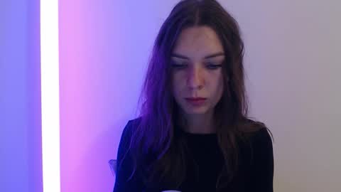 Aurora online show from October 2025 05:51:02 AM