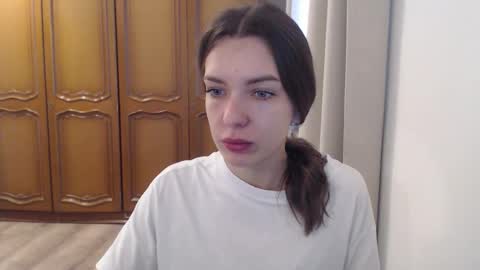 Aurora online show from October 2025 06:50:02 AM