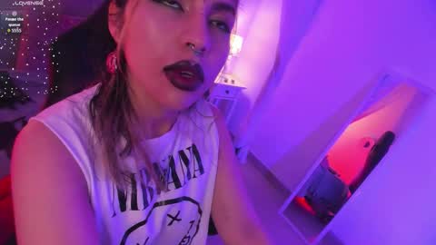 Snapshot of delilah_fix chatting on January 2026 08:45:02 PM della online show from January 2026 08:45:02 PM