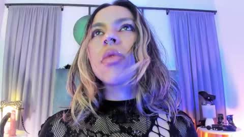 Snapshot of delilah_fix chatting on February 2026 10:21:01 PM della online show from February 2026 10:21:01 PM