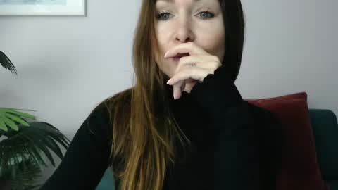 delilah_sweet online show from December 2024 04:06:01 PM