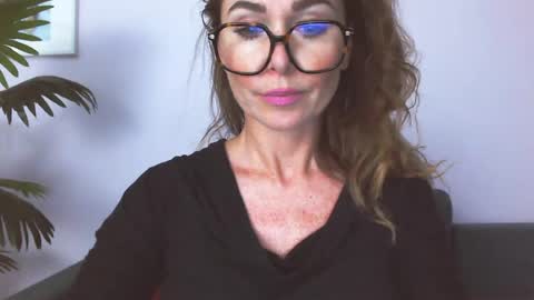 Snapshot of delilah_sweet chatting on July 2026 03:14:02 PM delilah_sweet online show from July 2026 03:14:02 PM