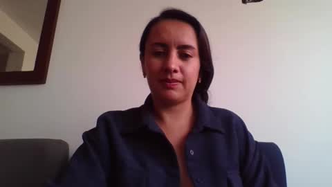 Snapshot of della_helena chatting on March 2026 08:31:01 PM Della Helena online show from March 2026 08:31:01 PM