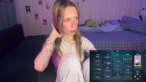 Snapshot of dellacampbell chatting on May 2026 05:18:02 PM Della online show from May 2026 05:18:02 PM