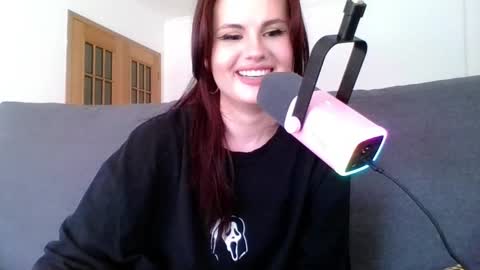 dellacrush_ online show from February 2025 02:09:02 PM