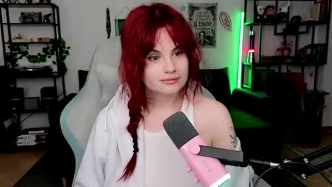 Snapshot of dellacrush_ chatting on April 2026 05:17:01 PM dellacrush_ online show from April 2026 05:17:01 PM