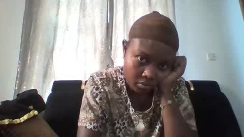 dellarine517299 online show from January 2026 10:31:02 AM