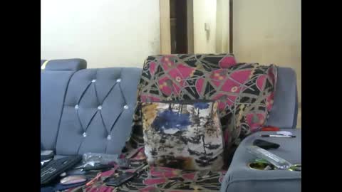 Ginger online show from October 2025 01:09:01 PM