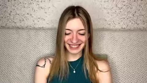 Snapshot of dellisifuentes chatting on July 2026 10:20:02 AM Sia online show from July 2026 10:20:02 AM