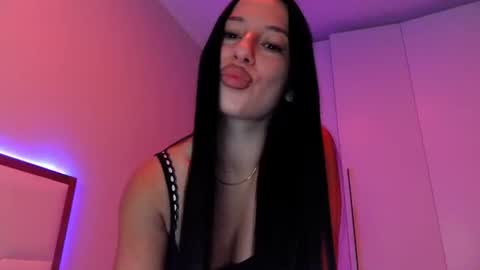 delly_love online show from June 2026 07:46:01 PM